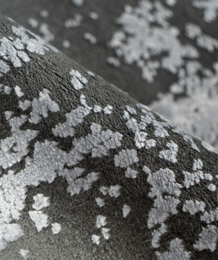 Versailles Silver Rug